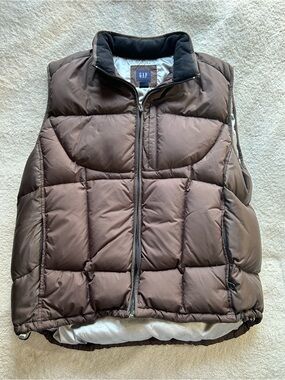 GAP Men's Dark Brown Quilted Puffer Vest